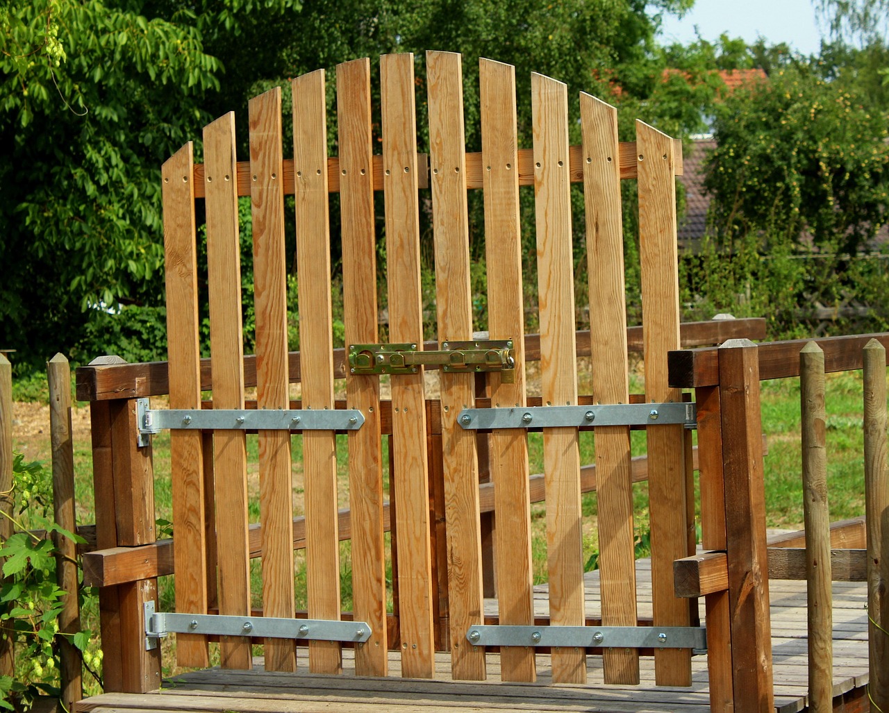 Wooden Fence Maintenance Tips